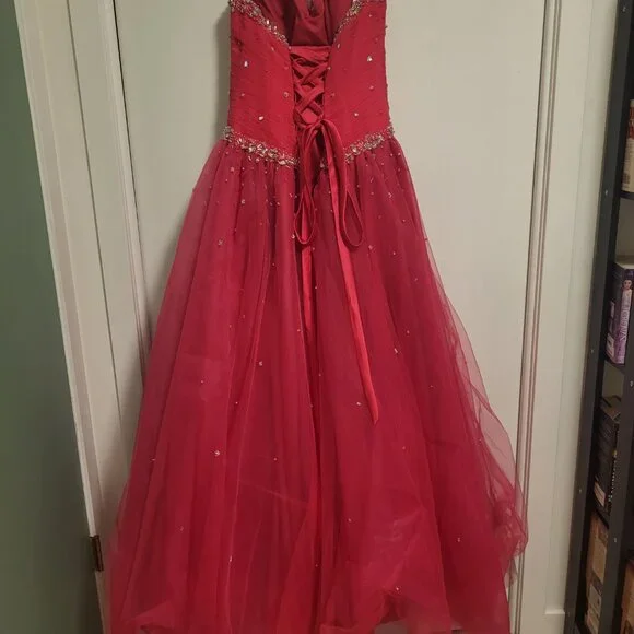 Grad dress - Picture 3 of 4